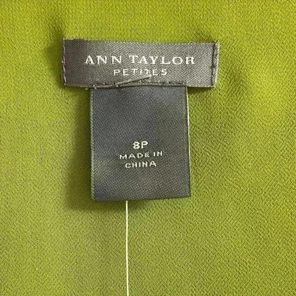 Ann‎ Taylor blouse sleeveless silk blend polka dotted v neck  8 Petite. NWT - Picture 6 of 8